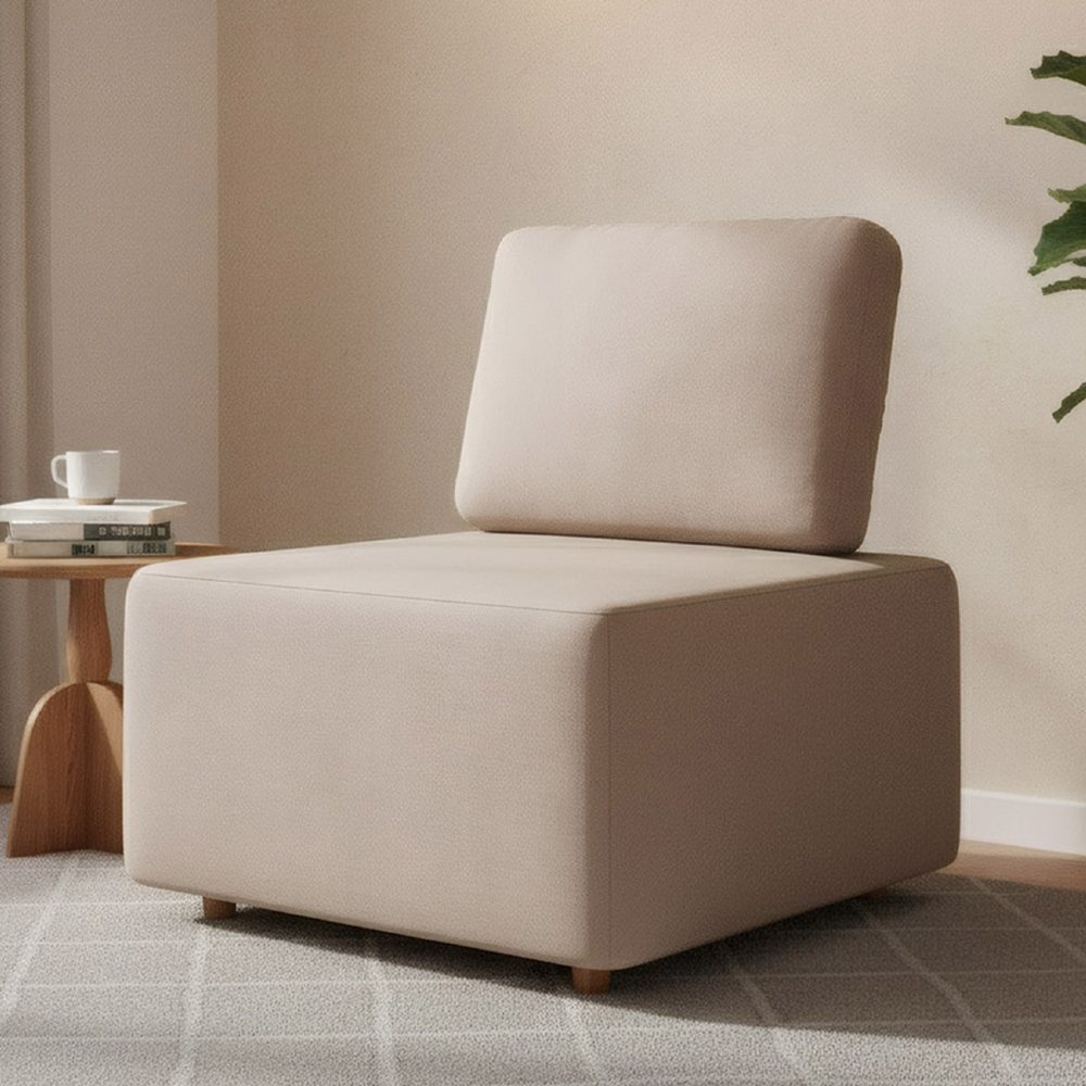 Poltrona Sala de Estar Decorativa Rovier Veludo Bege Z32     - Mpozenato