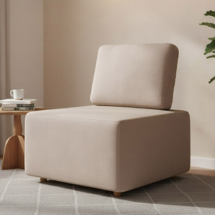 Poltrona Sala de Estar Decorativa Rovier Veludo Bege Z32     - Mpozenato