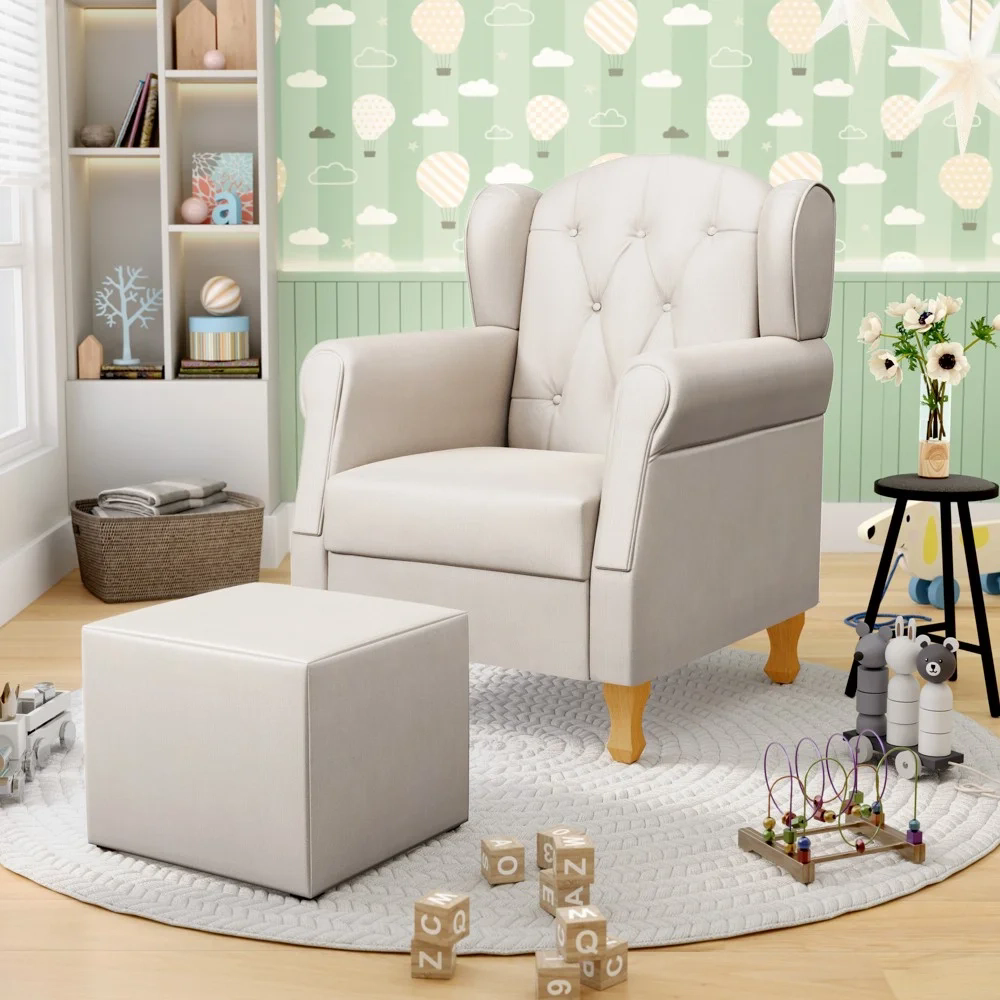 Poltrona de Amamentação Pés Madeira e Puff Lucy Z39  Suede Bege - Mpozenato