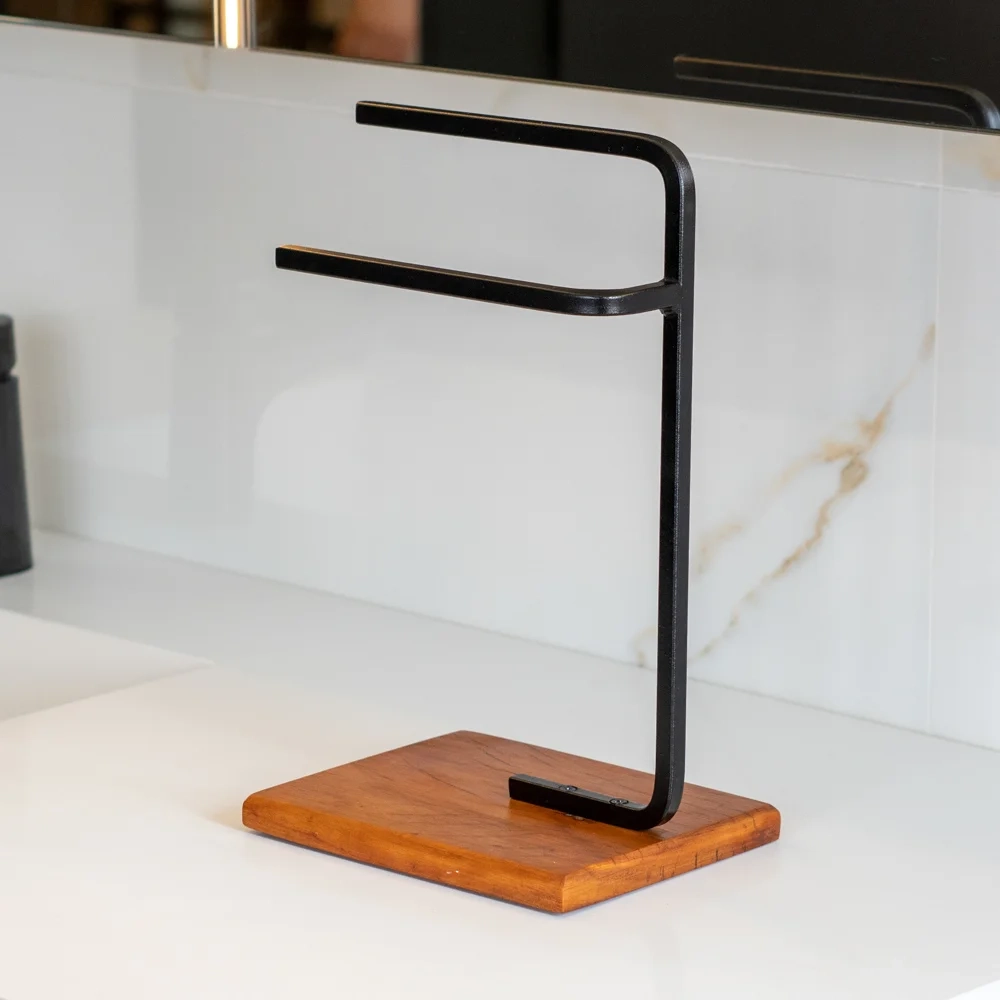 Porta Toalha de Rosto Para Pia Glam Base de Madeira D09 Preto - Mpozenato