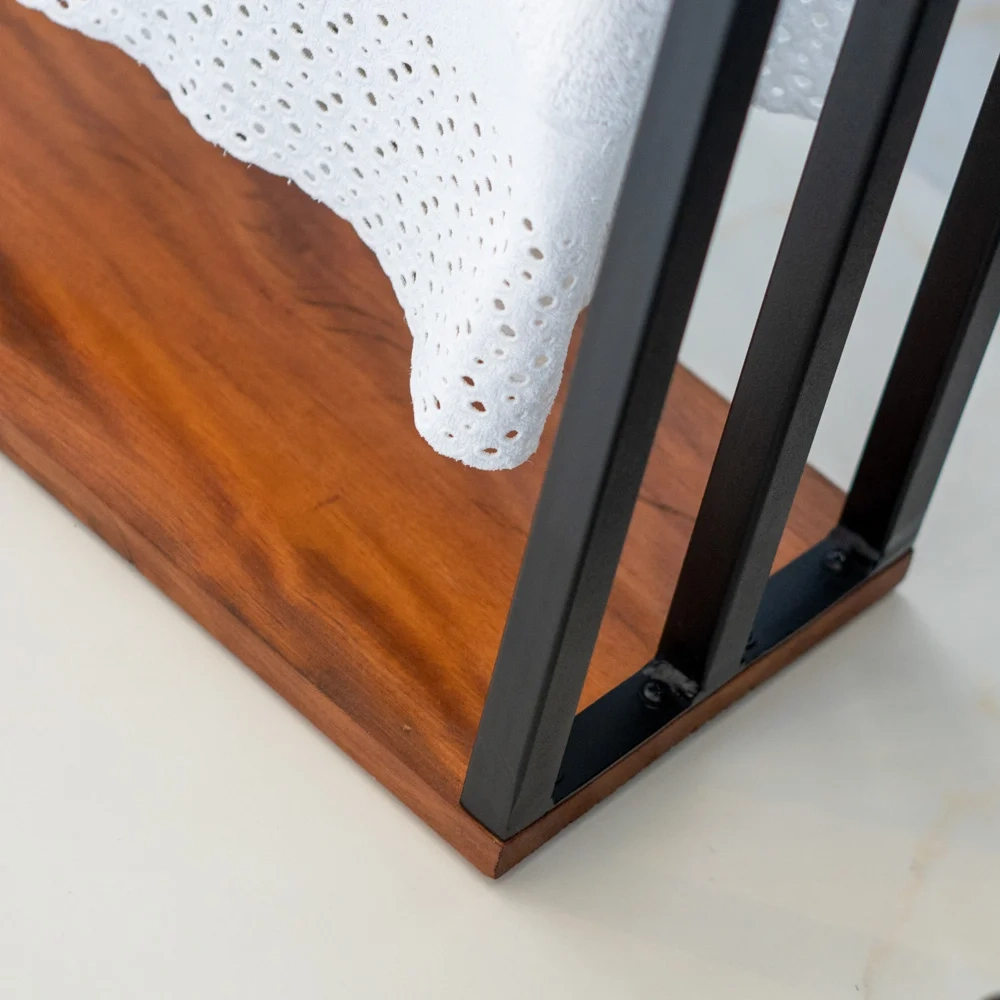 Toalheiro de Chão para Banheiro Glam Base de Madeira D09 Preto - Mpozenato