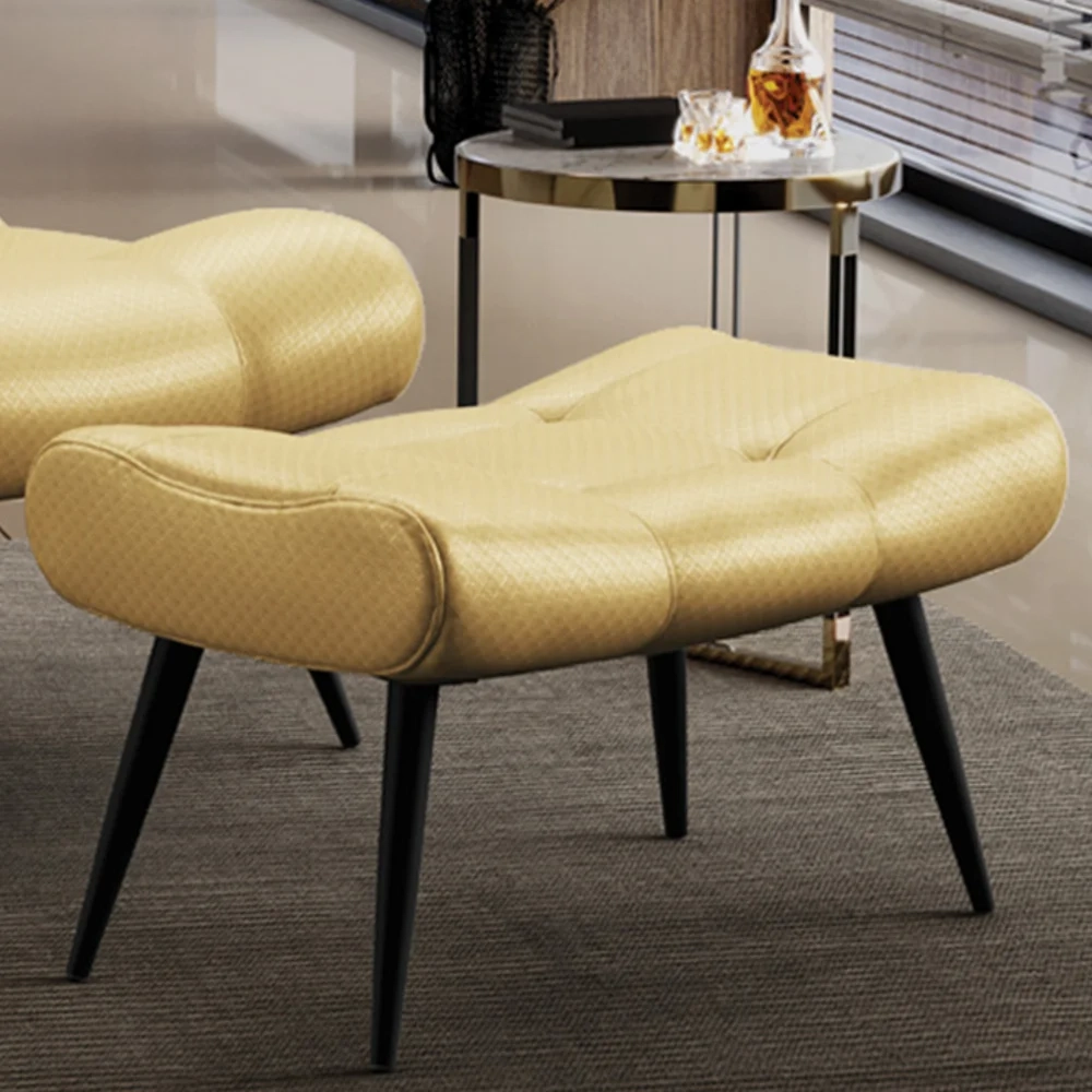 Puff Decorativo Para Sala de Estar Pés Palito Lord Facto Dourado - Ibiza