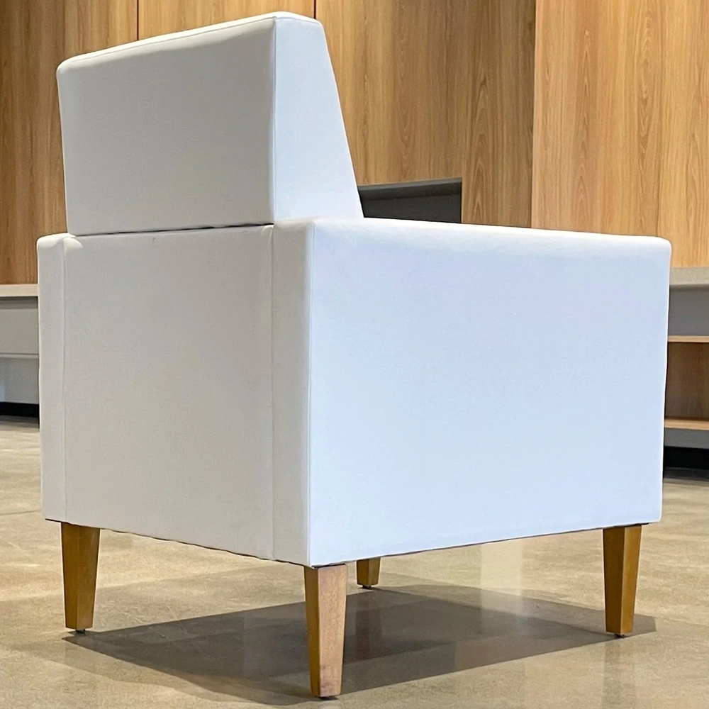 Poltrona Para Sala Pés de Madeira Kit 2 Thessa P04 Sintético Branco - Mpozenato