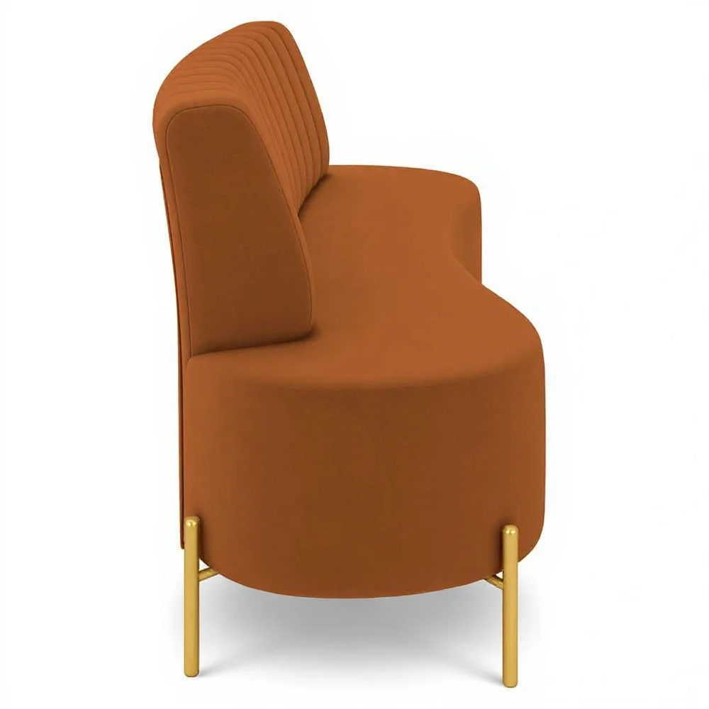 Sofá 2 Lugares 135cm Pés Aço Dourado Tamar Veludo Terracota Z08 - Mpozenato