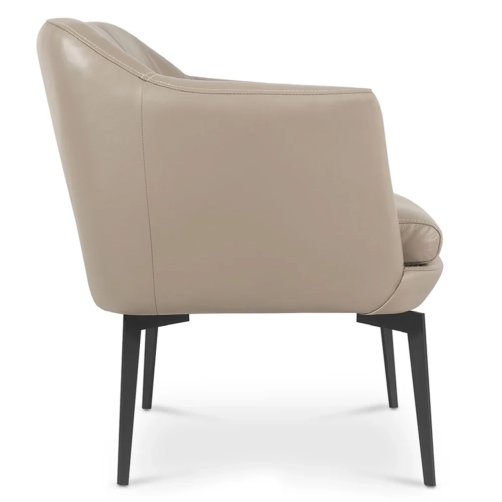 Poltrona Decorativa para Sala de Estar Cris L07 Couro Fendi - Mpozenato