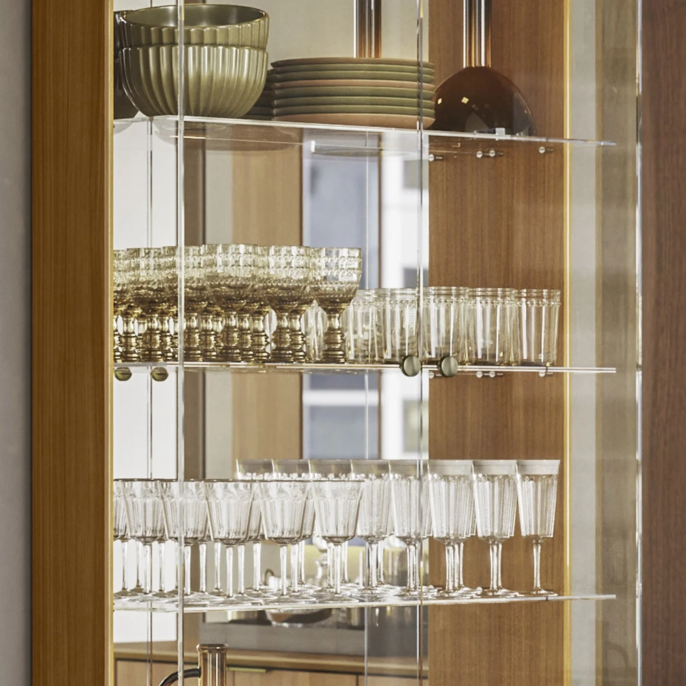 Cristaleira Porta de Vidro Com Espelho e LED Zuni Ypê N02   - Mpozenato