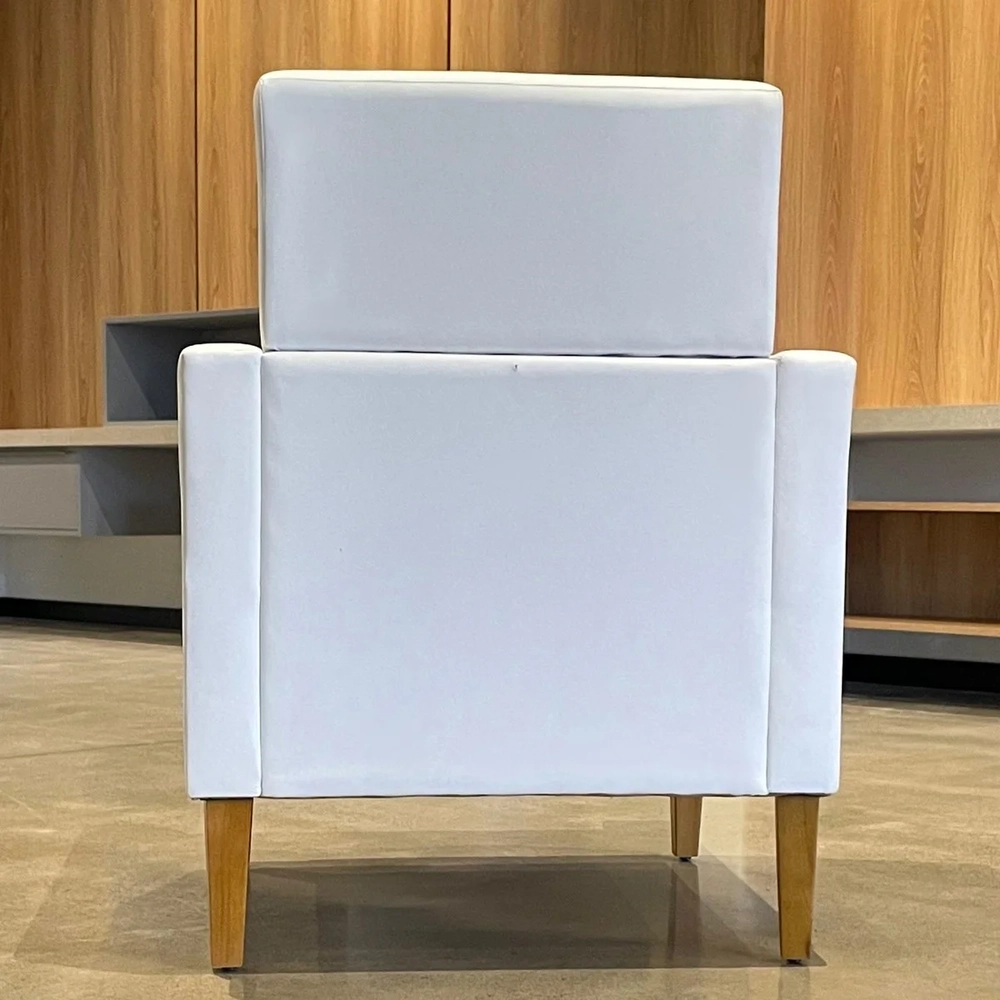 Poltrona Decorativa Para Sala Pé Madeira Gabi Corino Branco - Phoenix