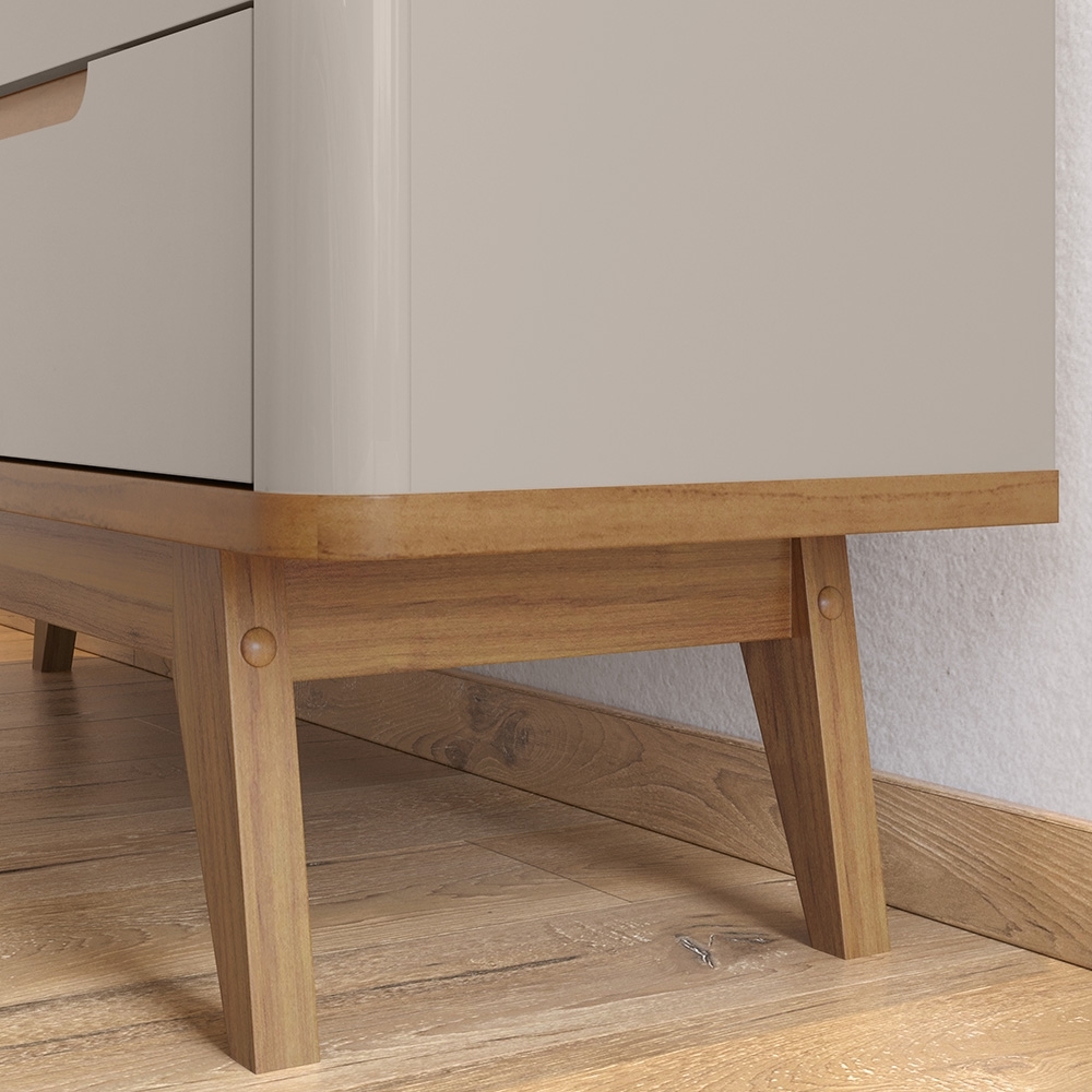 Cômoda Quarto 135cm Orgânica 8 Gavetas Luke Off/Cedro C14 - Mpozenato